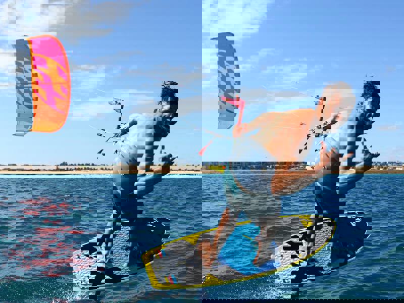 Kite Foiling